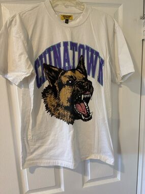 Chinatown Market White Short-Sleeve Graphic Tee - Aggressive Dog Print